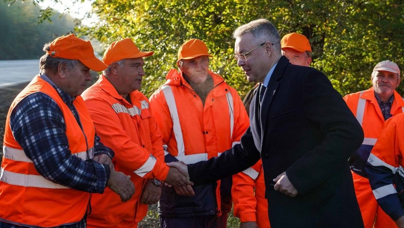 Губернатор открыл обновлённый участок дороги между Георгиевском и Новопавловском 