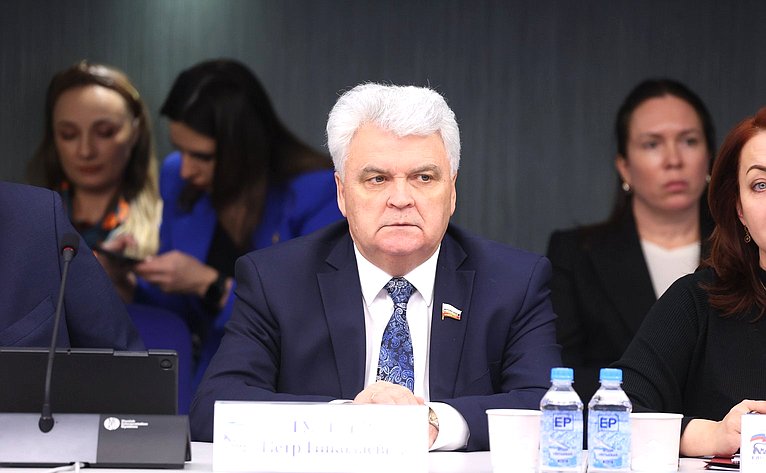 Петр Тултаев