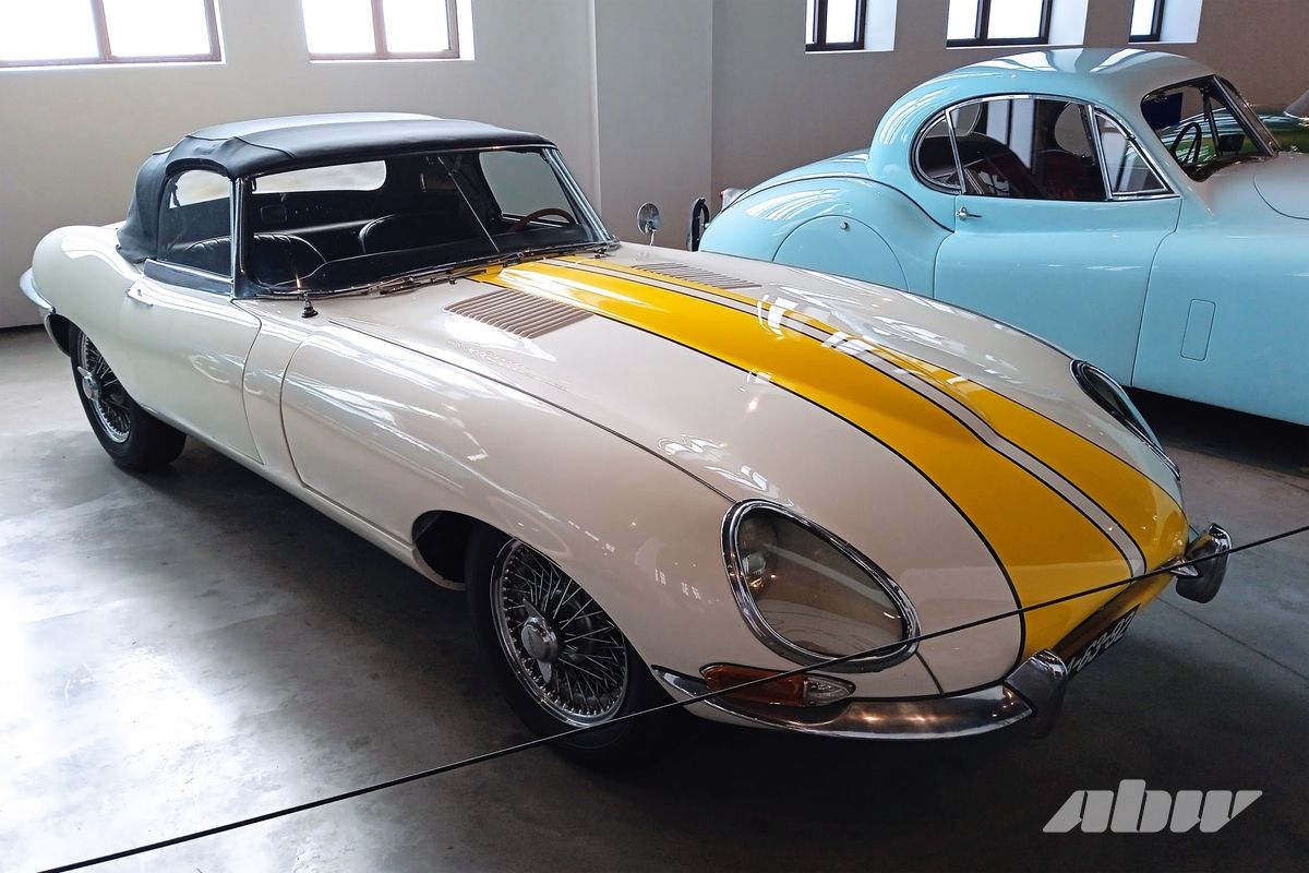 Стиль, мода и ретроавтомобили музея в испанской Малаге: часть вторая