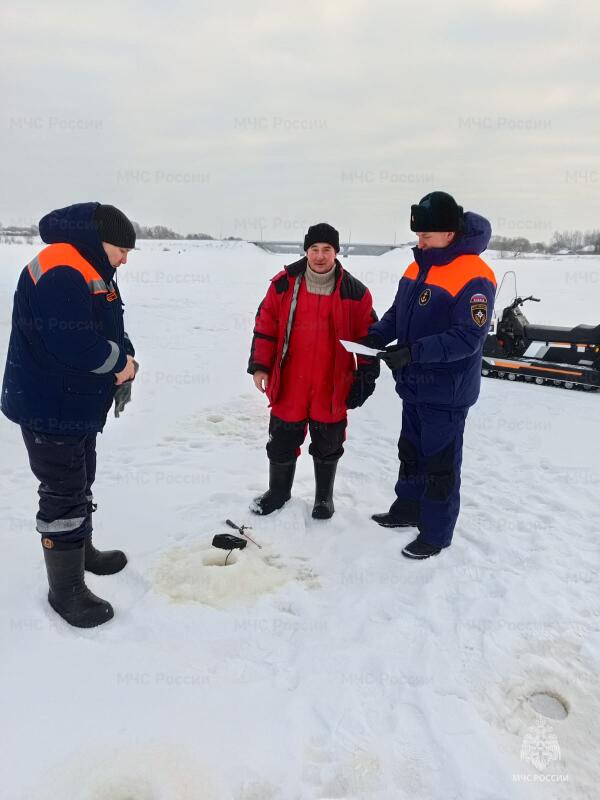 Сотрудники инспекторского участка г. Пошехонье провели плановое патрулирование водных объектов муниципального округа