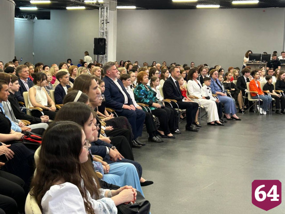 Губернатор считает одаренных детей гордостью Саратовской области