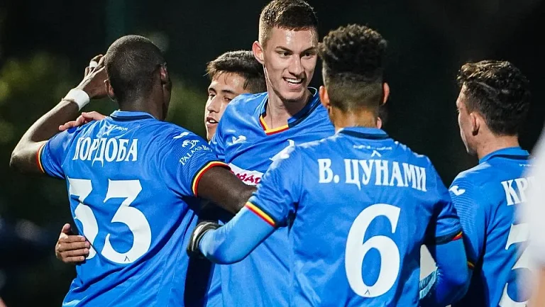 «Левски София» — «АЗ Алкмаар»: битва за выход в групповой этап Лиги конференций