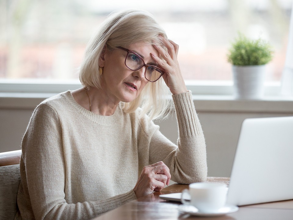 Ученые раскрыли, когда именно начинает стареть мозг — три критических возраста