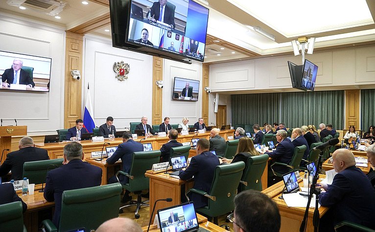 Заседание Совета по вопросам развития Сибири при Председателе Совета Федерации на тему «Сибирская экономика – от сырьевой к высокотехнологичной»