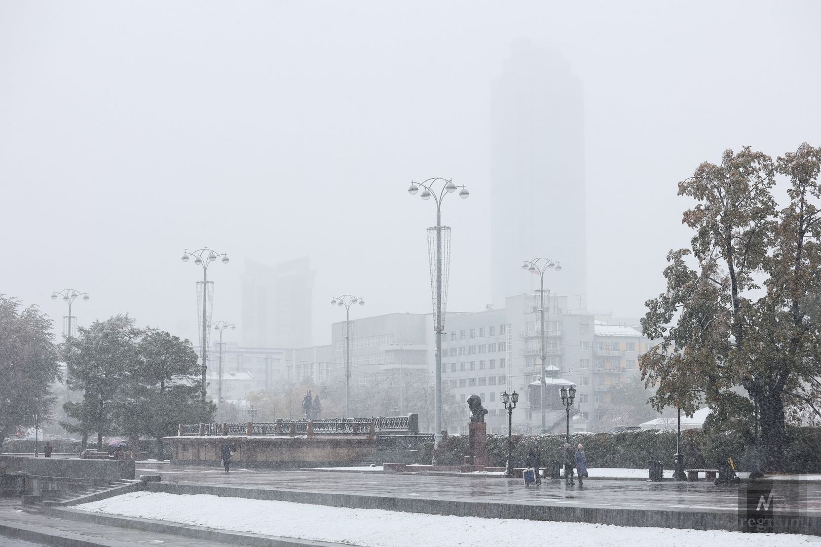 Екатеринбург снег 2023. В екатеринбурге идут снегопады. Первый снег. Екатеринбург снег 2023. Екатеринбург снег 2023.