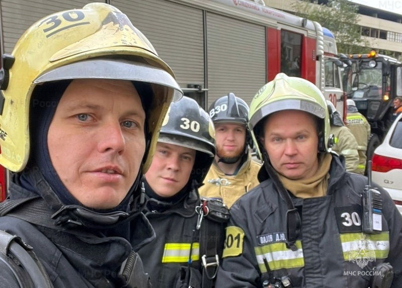 Пожарные Юго-Восточного округа Москвы спасли людей на пожаре