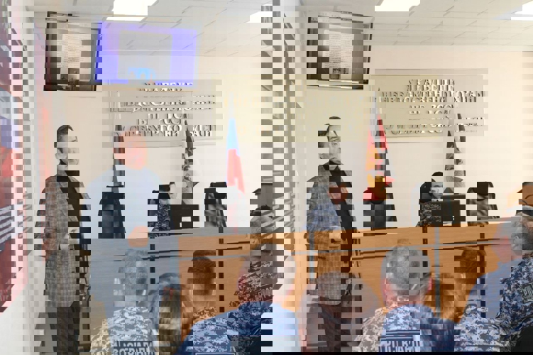 Представитель российского общества «Знание» провел встречу с росгвардейцами 