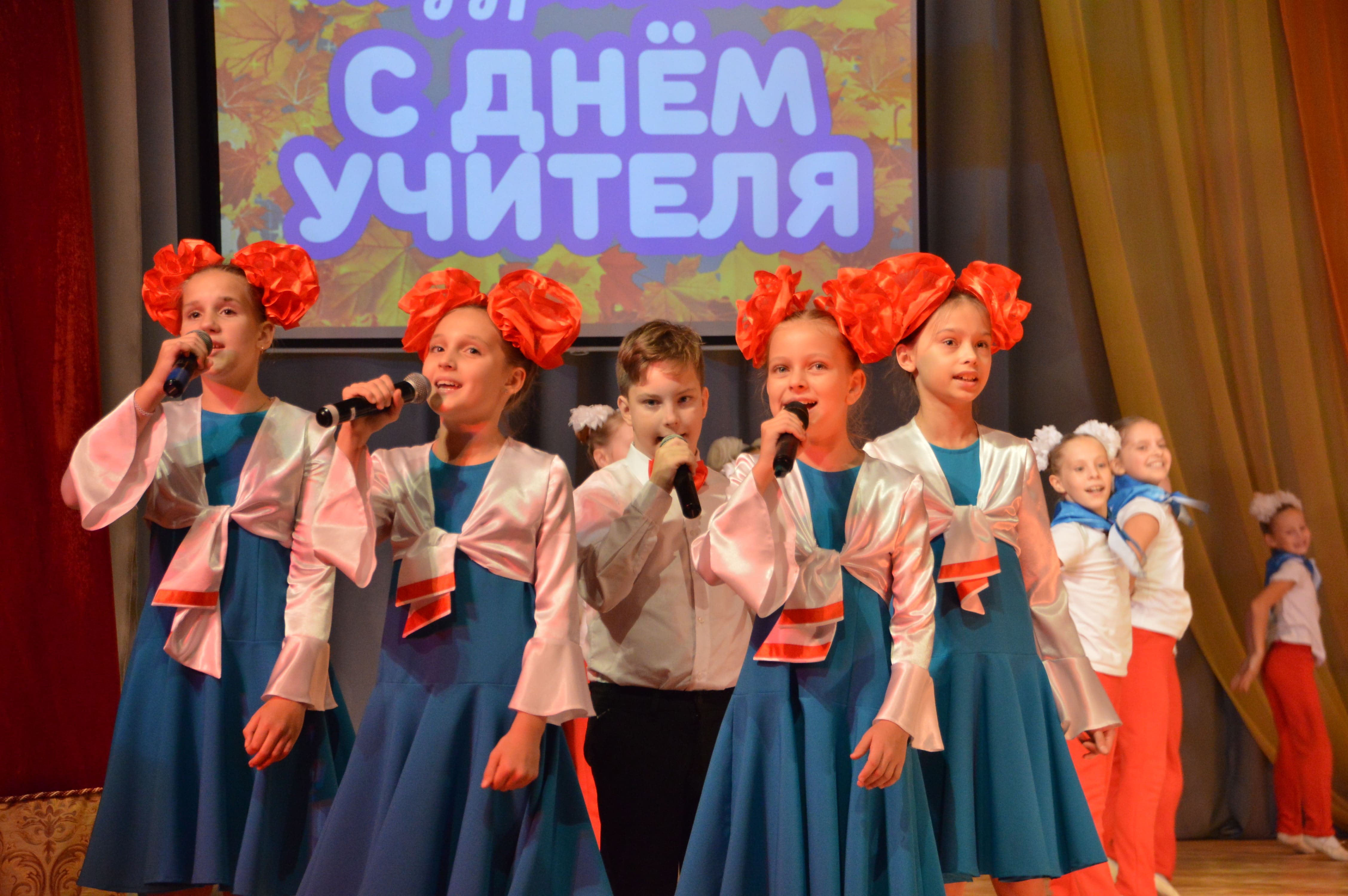 Школа 36 город тверь учителя. Директор школы 27 тверь. 41 школа тверь учителя. Сайт учителя тверь. Учитель года тверь.