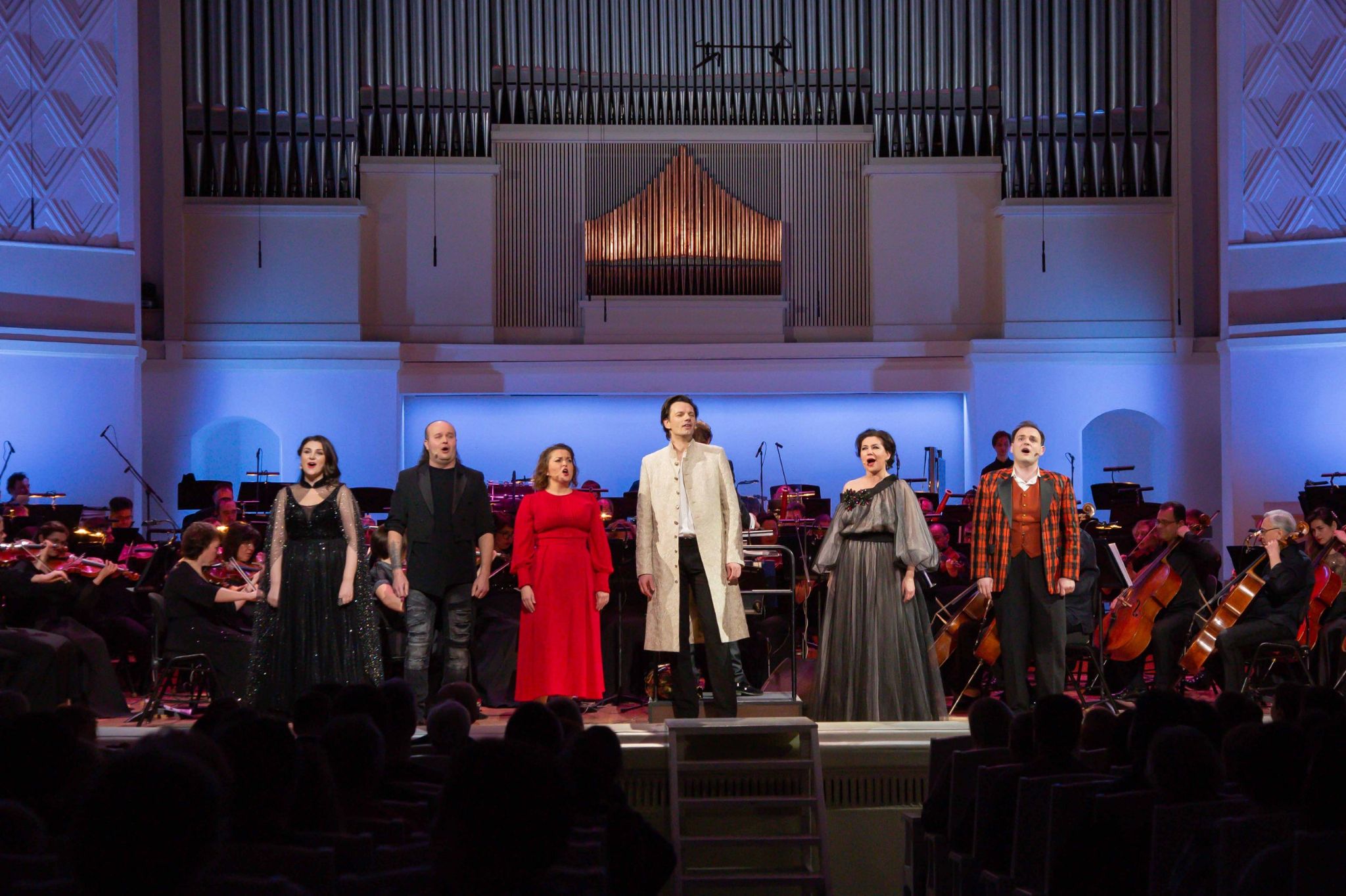 В Москве прошел концерт к 90-летию со дня рождения Геннадия Гладкова