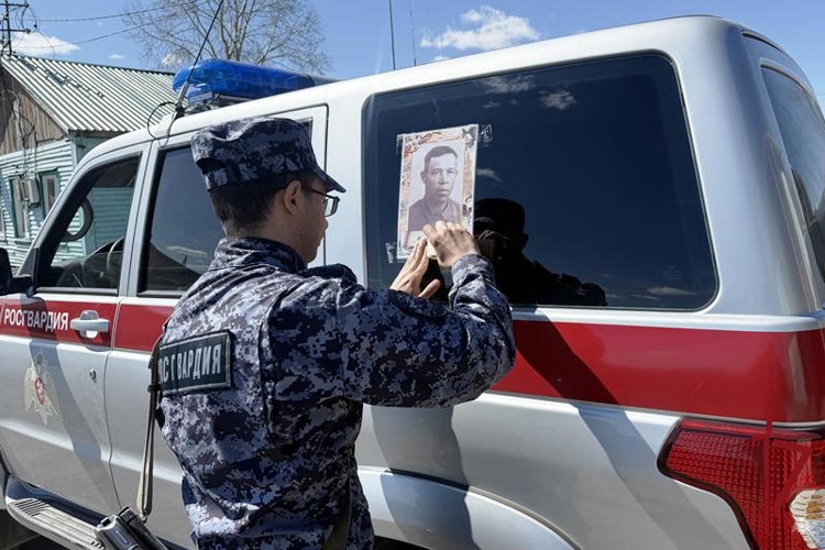 В районах Бурятии сотрудники вневедомственной охраны проводят мероприятия, посвященные Дню Победы