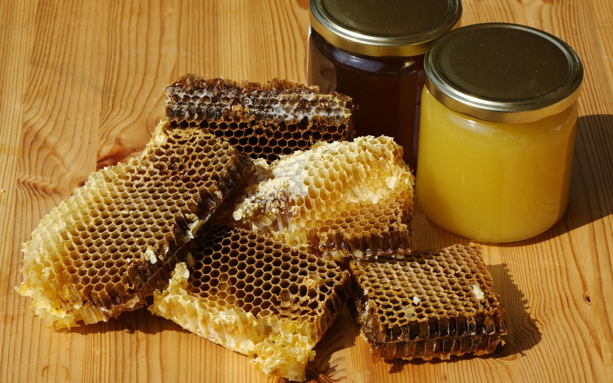 Роскачество сообщило, как выбирать качественный мед