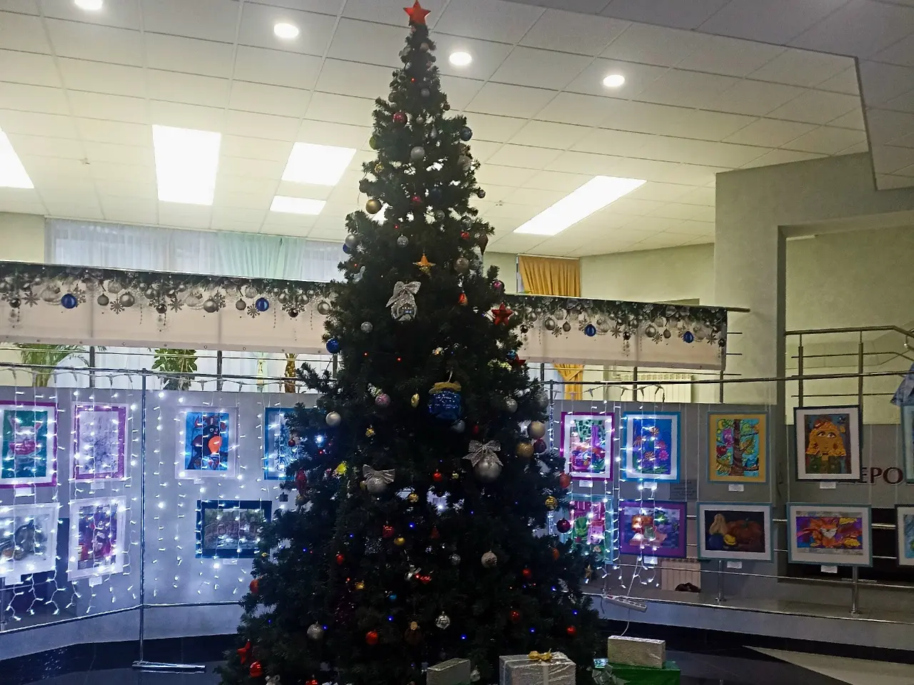 Редакция «Академ.Инфо» поздравляет читателей с наступающим 2026 годом. Спасибо, что вы с нами!