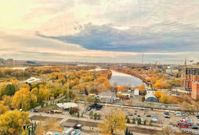 Зеленая река Омск. Новый парк в Омске. Новый парк в Омске зеленый остров.