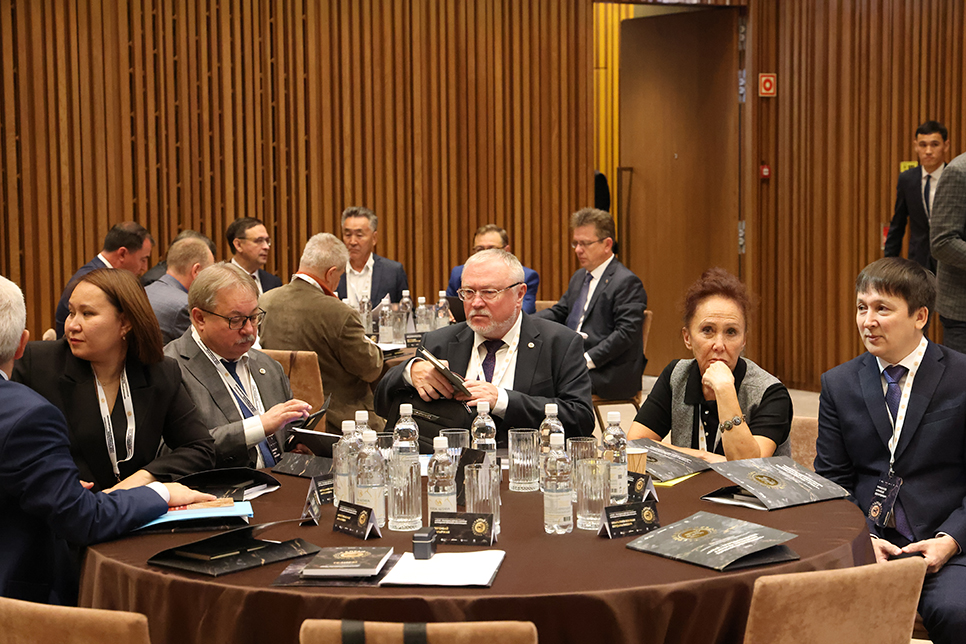 В Горно-Алтайске начала работу конференция «Алтай – прародина тюрков. К истории зарождения тюркской цивилизации»