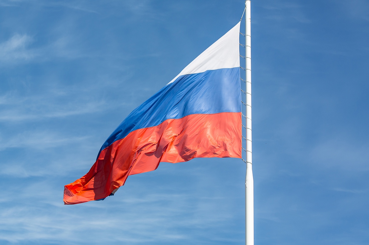 Развивающийся флаг рф