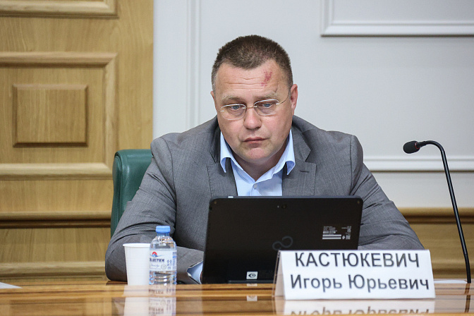 сенатор игорь кастюкевич