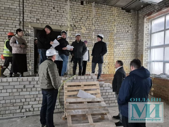 Глава Мензелинского района Айдар Салахов посетил строительные объекты