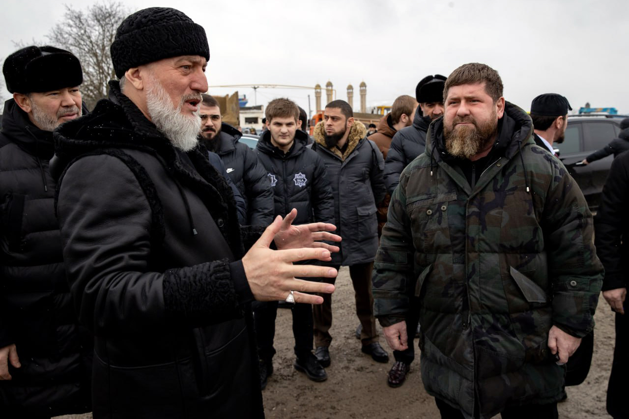 Кадыров свежие фото. Рамзан кадыров. Рамзан кадыров. Кадыров фото. Рамзан кадыров.