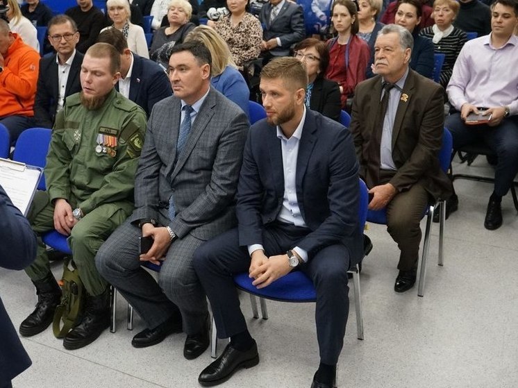 Депутаты думы Иркутска приняли участие в форуме-концерте «Единство народа»