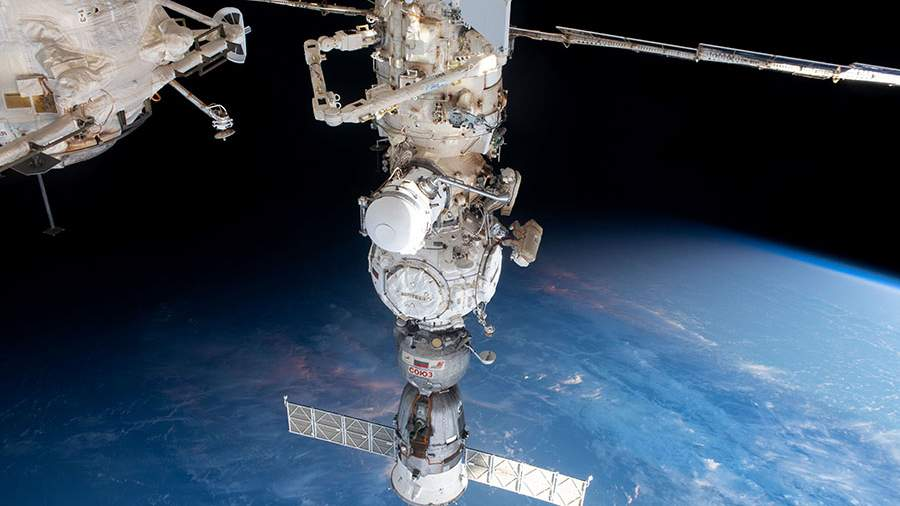 Корабль Crew Dragon-6 вернулся на Землю с российским космонавтом