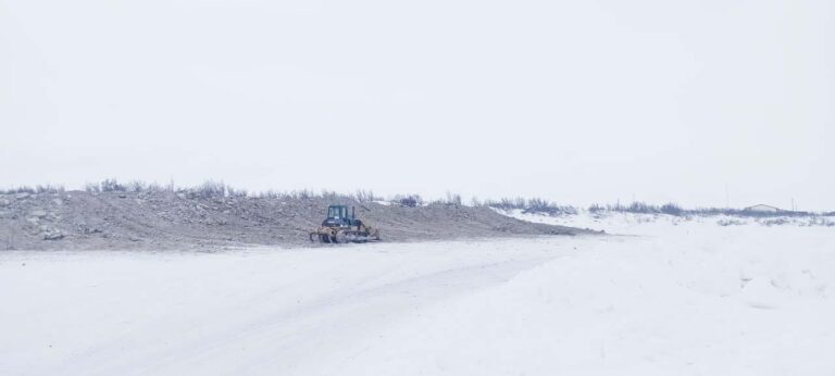 В селе Походск Нижнеколымского района идут берегоукрепительные работы