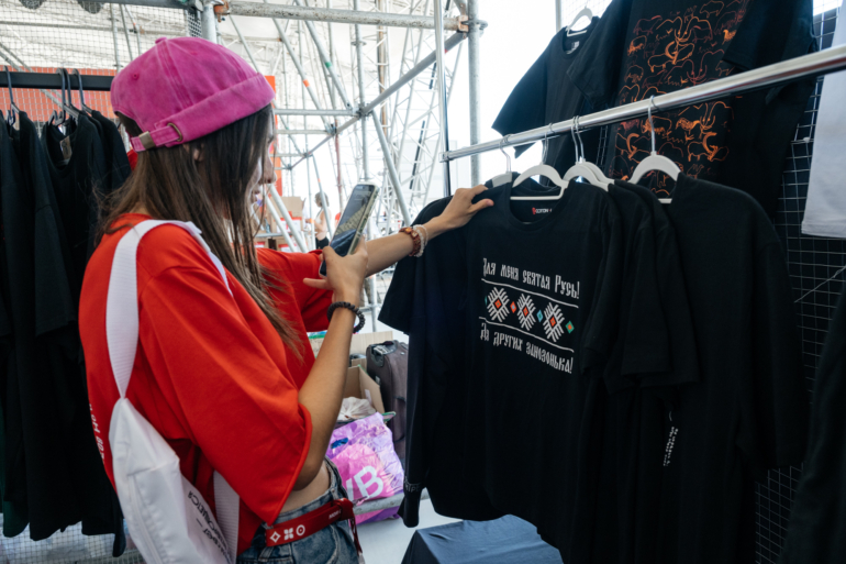 В Крыму завершился фестиваль «Таврида.АРТ» — томичи поделились эмоциями