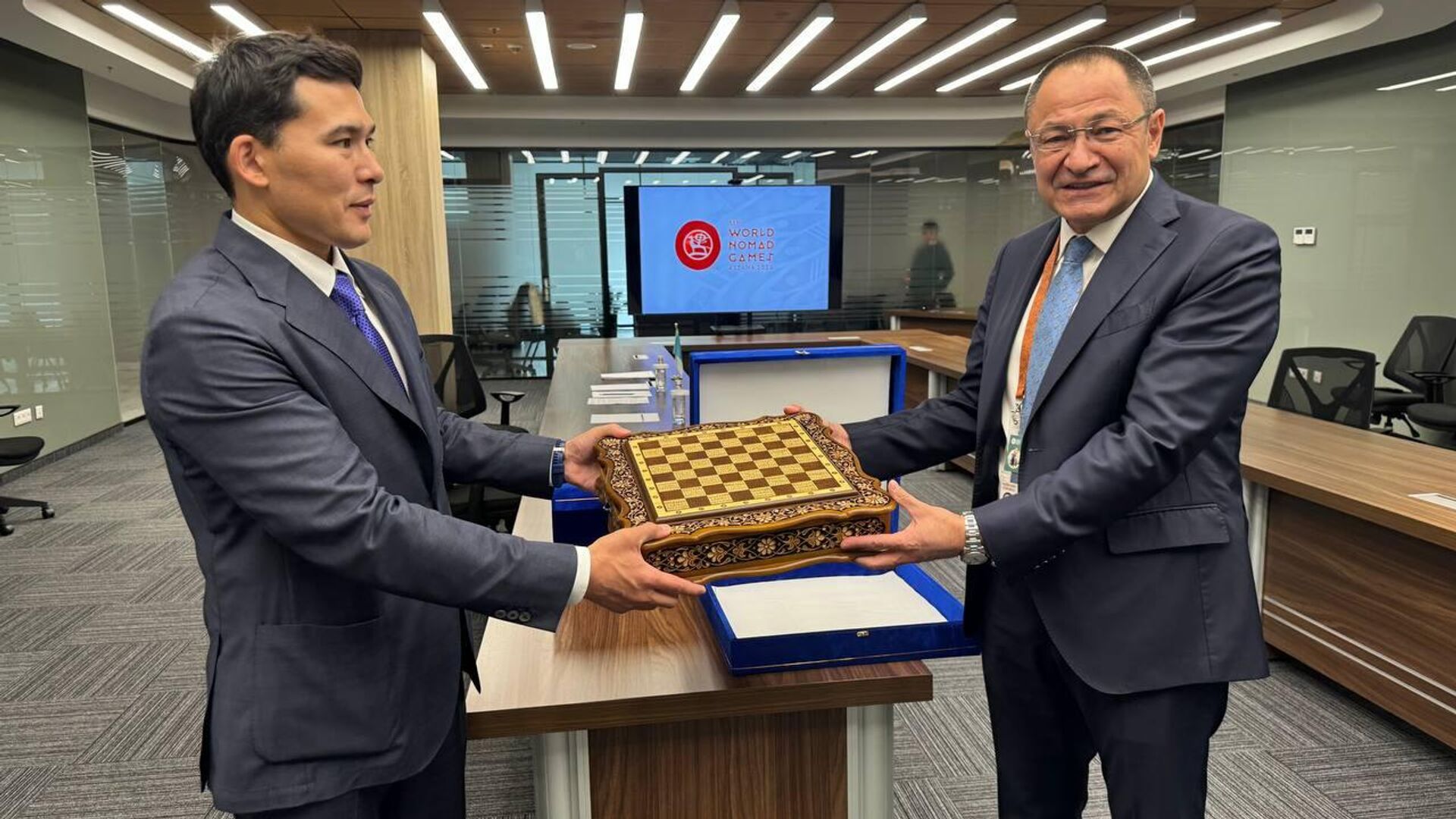 Министр спорта Адхам Икрамов встретился с министром туризма и спорта Казахстана - Sputnik Узбекистан, 1920, 08.09.2024