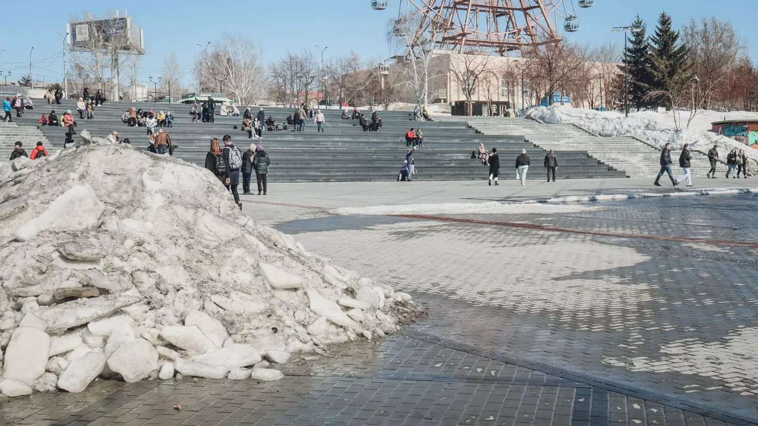 Весной в литре снега может содержаться от 30 до 100 г вредных веществ.