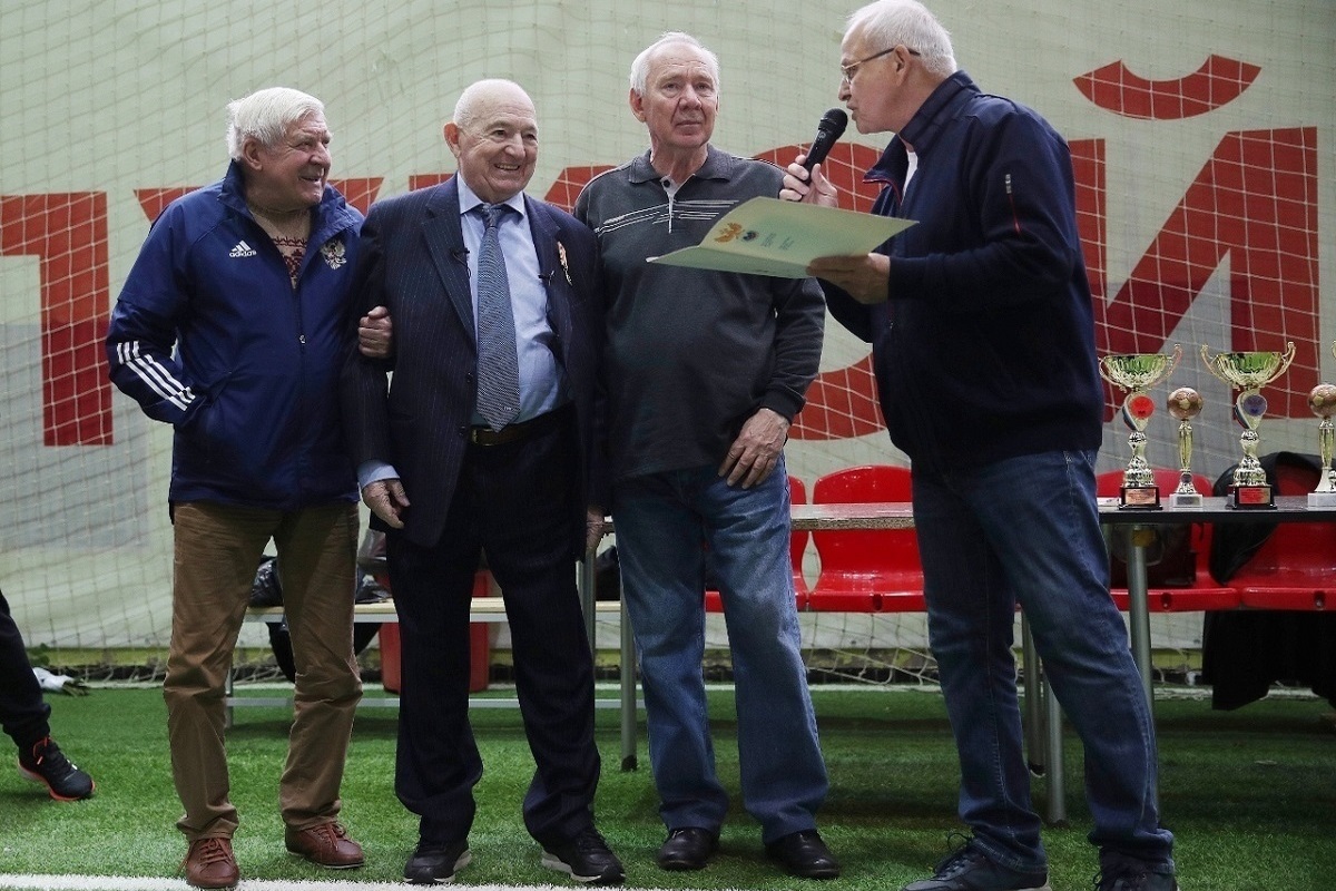 Союз ветеранов футбола отмечает 30-летний юбилей
