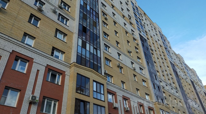 В Омске построили высотку с окнами на Иртыш и квартирами до 12 миллионов рублей