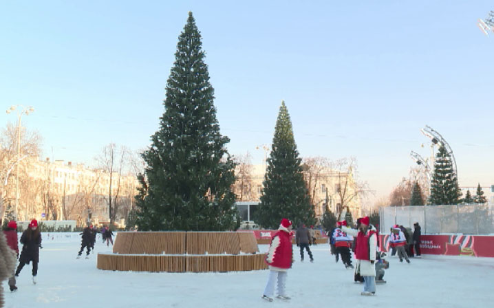 Тестовый запуск катка прошел в центре Екатеринбурга