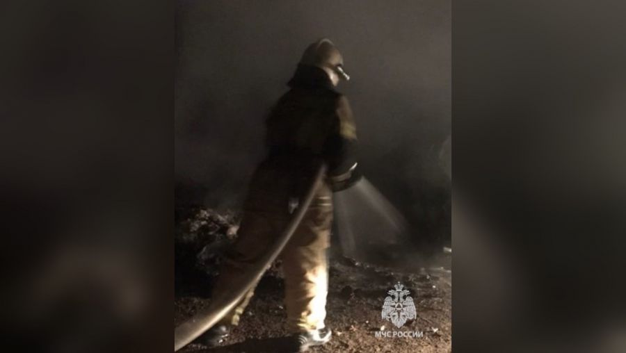 В Рыбинске при пожаре в заброшенном здании погиб мужчина