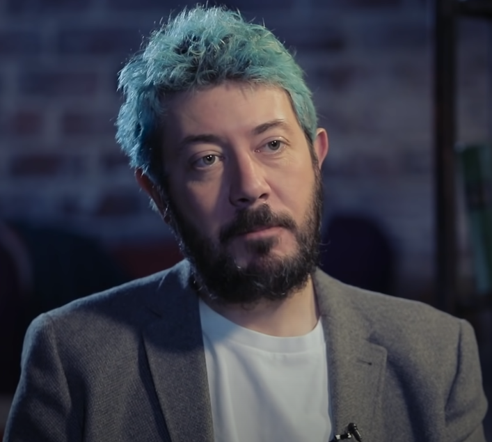 Лебедев призвал журналистов сделать все разрешения при поездках в другие страны