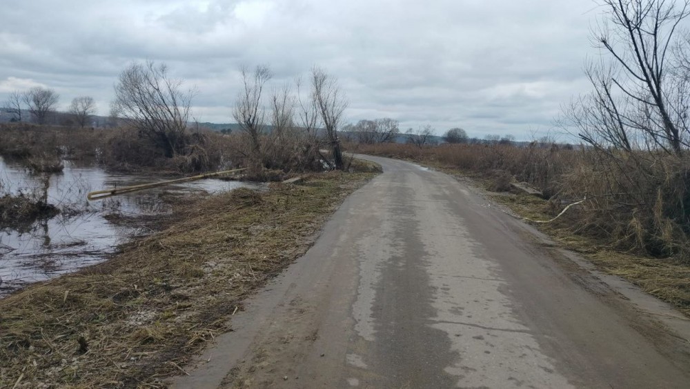 Дорога в Староскаковское освободилась от воды