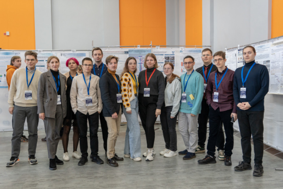 Студенты и аспиранты ВятГУ представили результаты исследований, проводимых на Всероссийской школе молодых ученых