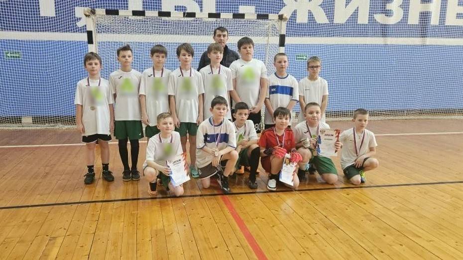 Таловские спортсмены заняли 2-е место на межмуниципальных соревнованиях по мини-футболу