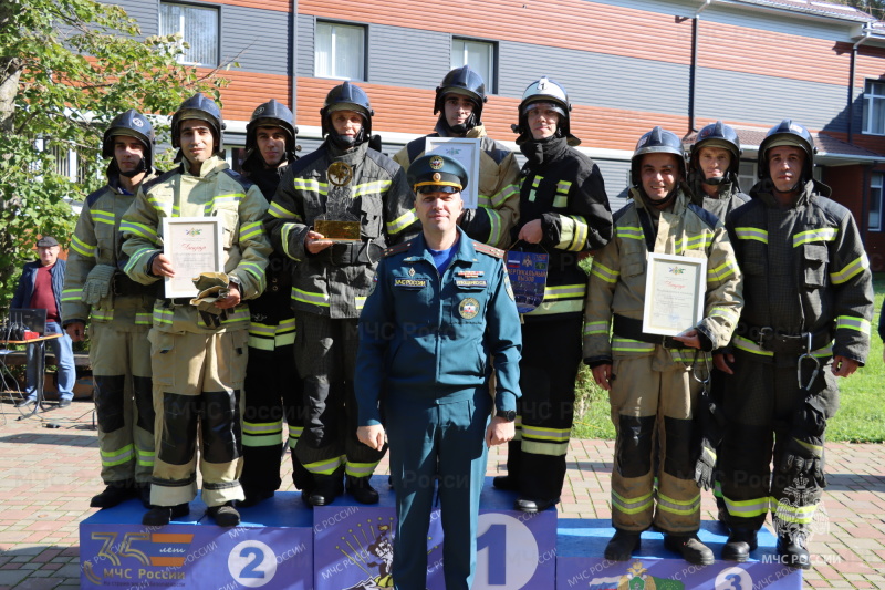Огнеборцы Адыгеи покоряют высотки