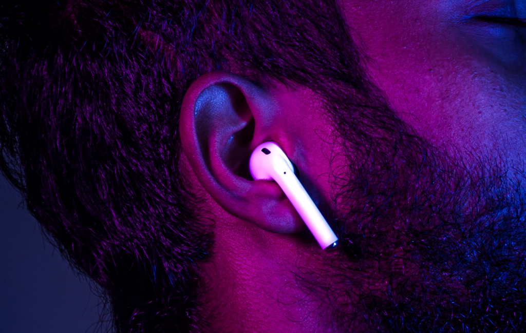 Наушники стали тише airpods