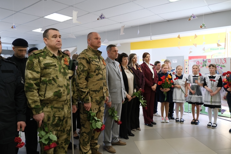 В Белгородской области школе присвоено имя Героя России майора полиции Алексея Осипова