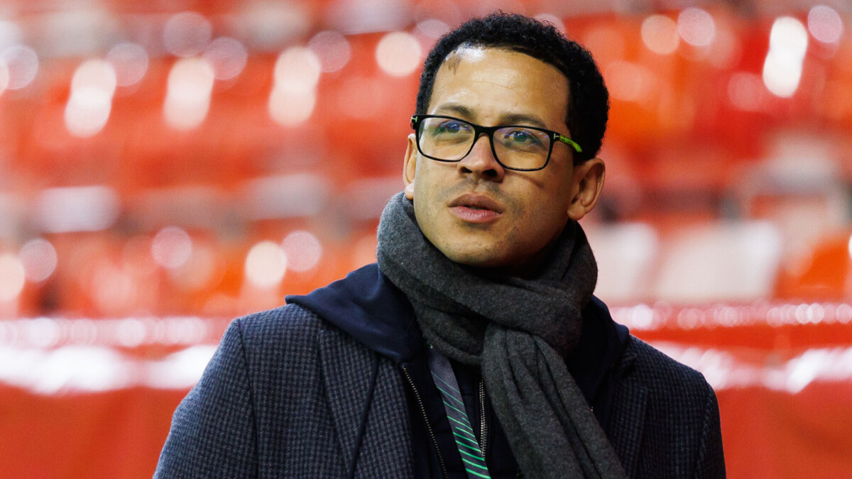 «Челси» объявил о назначении Росеньора главным тренером, контракт рассчитан до 2032 года