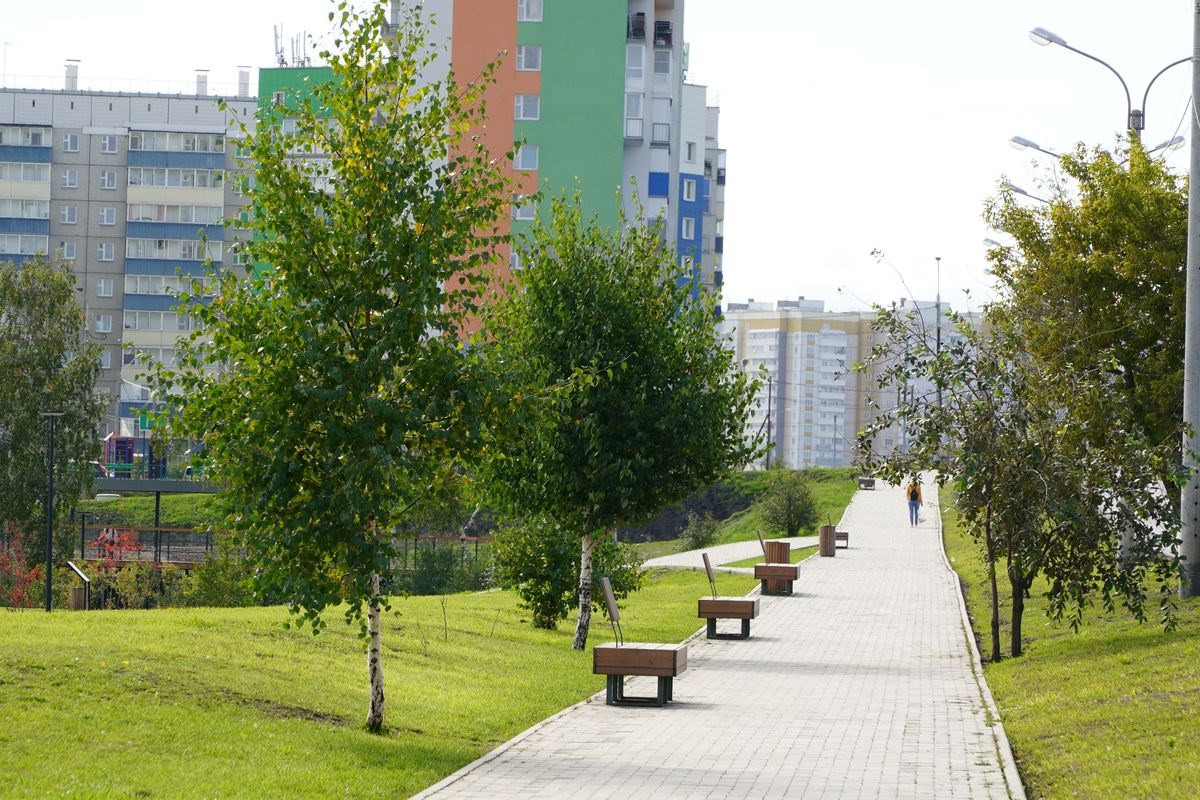 Лето 2024 красноярск. Фотосессия на набережной. Лето 2024 красноярск. Аудио экскурсии красноярск. Семафорная 243а красноярск.