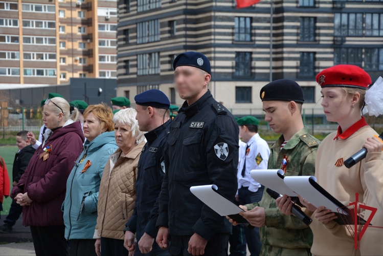 Сотрудники СОБР стали почётными гостями на общешкольном мероприятии посвященном Дню Победы
