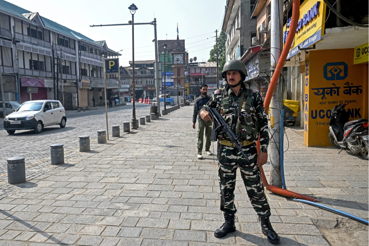 Власти Индии закрывают аэропорты вблизи Пакистана