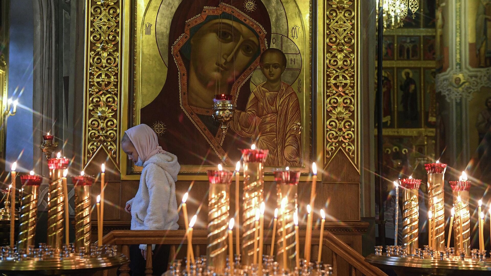 Священник рассказал, как Казанская икона Божией Матери спасла воина СВО