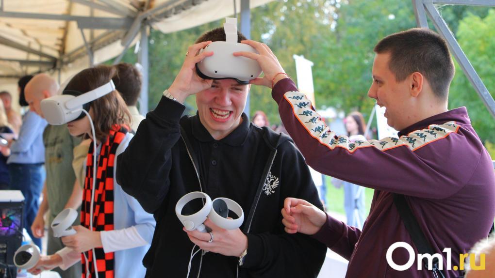 «Электроника» и электро-джаз: в Омске стартовал фестиваль «ОмФест-2025»