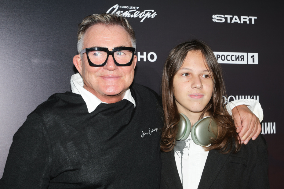 Телеведущий Дмитрий Дибров с сыном Александром