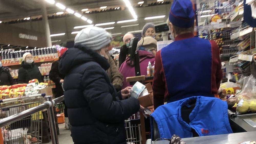 Работающим брянским пенсионерам радостно сообщили, что у трутней пенсия будет выше