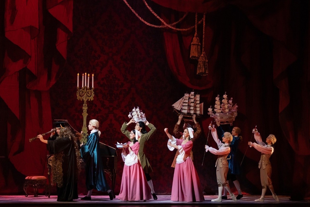 хрустальный дворец балет йошкар-ола. хрустальный дворец балет сапаева. балет хрустальный дворец баланчина. хрустальный дворец балет парижской оперы. хрустальный дворец балет воронеж билеты.