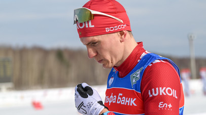 Александр Большунов