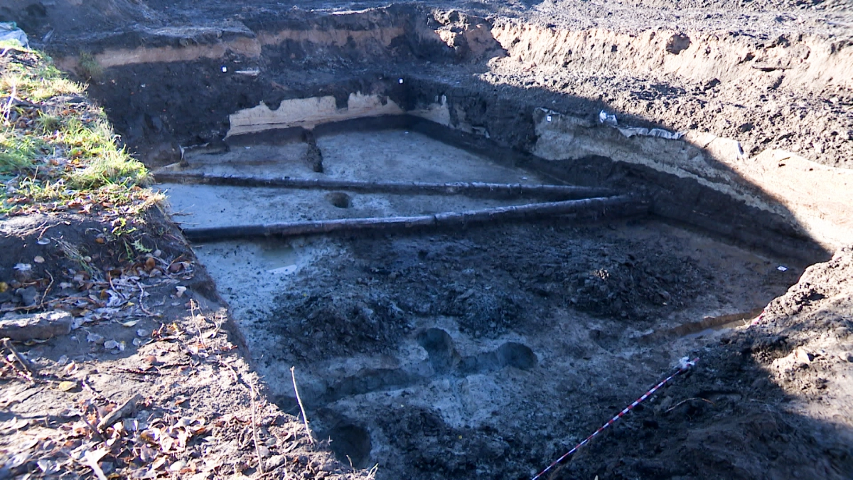 Шведские трубы, найденные у гостиницы «Охтинская», переедут в музеи - tvspb.ru